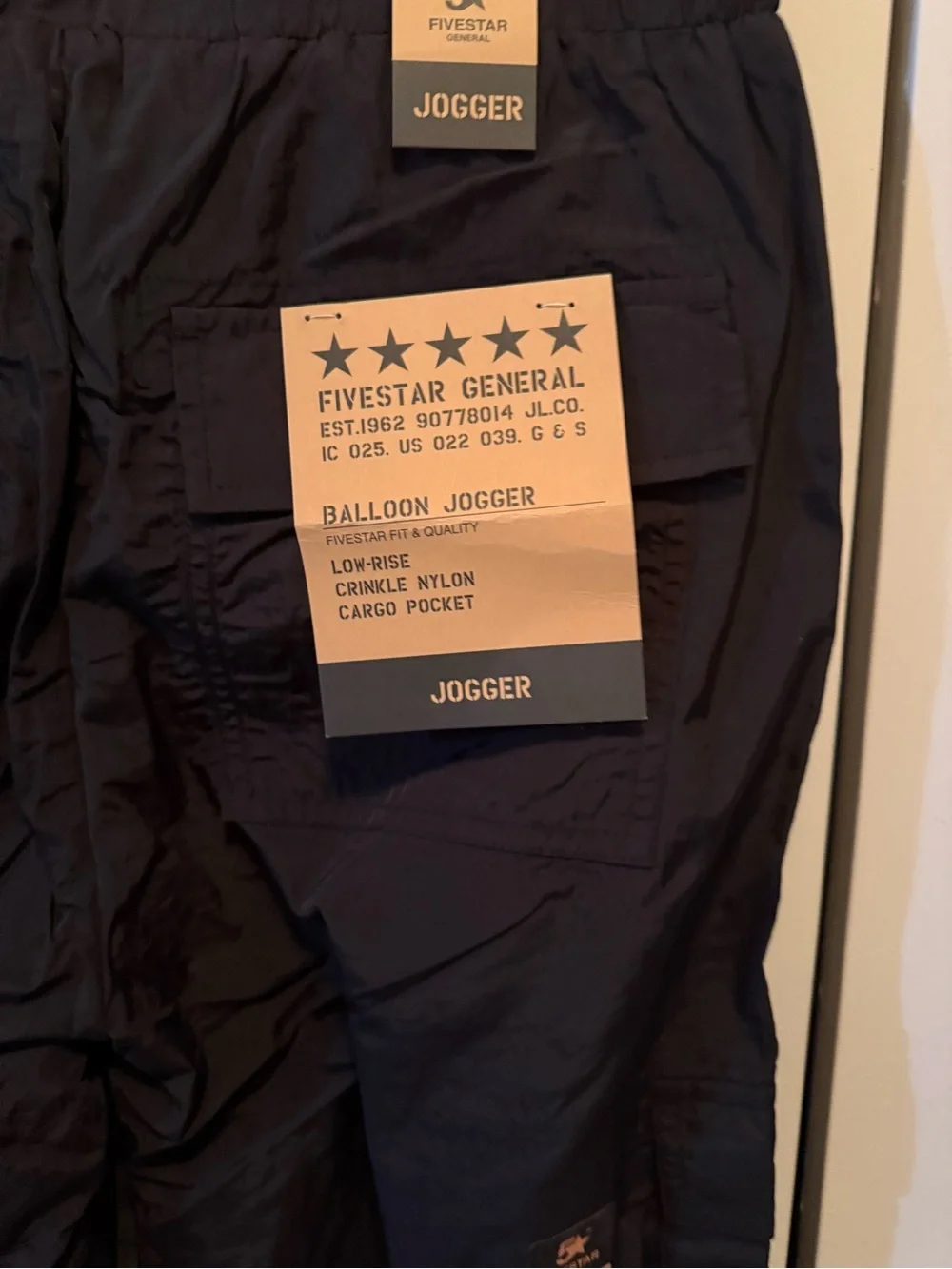 Men's Black Cargo Joggers Sweatpants - Performance Casual